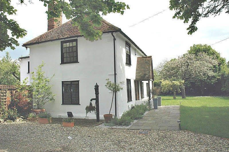 The White House Bed & Breakfast Takeley Екстериор снимка
